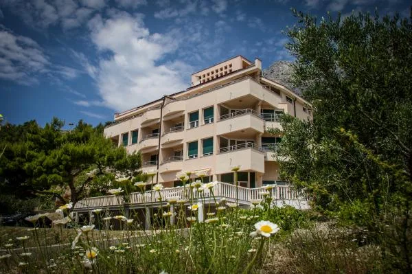 Apartmani Larus M – fotografija 2