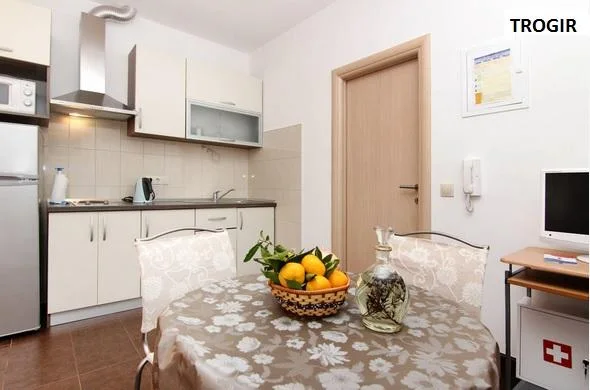 Apartmani Nika – fotografija 5
