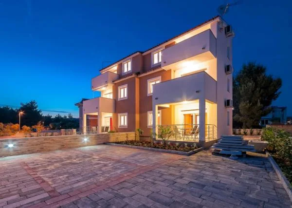 Apartmani Hrvoje – fotografija 4