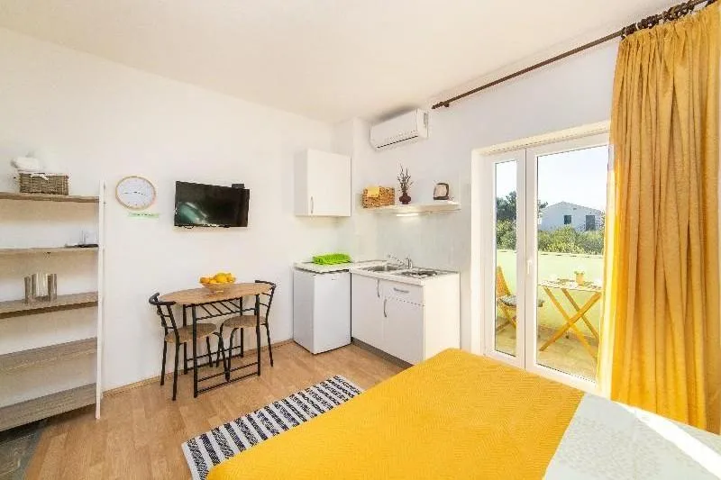 Studio – fotografija 2