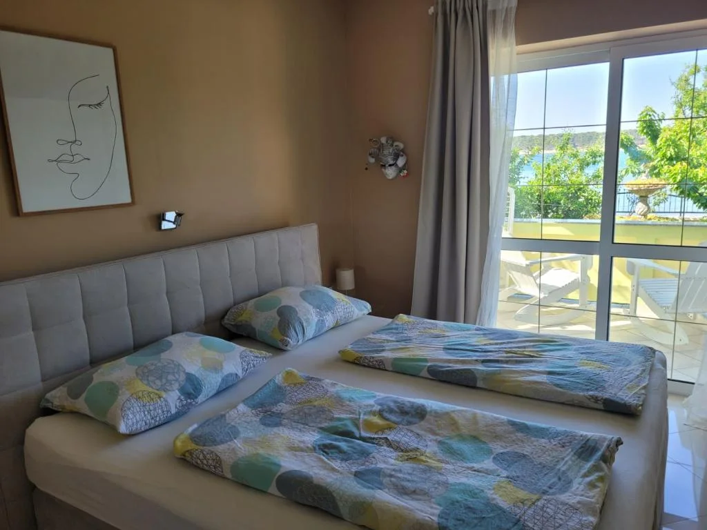 Apartmani Žuta Kuća – fotografija 3