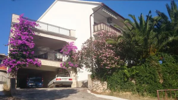 Apartmani Karmela – fotografija 2