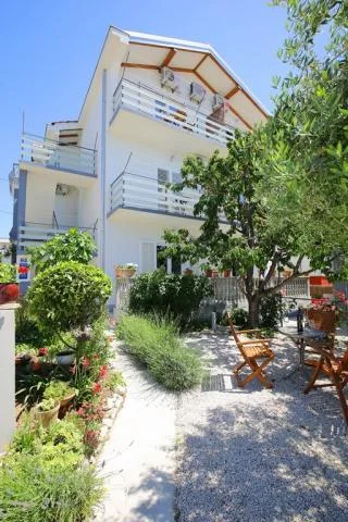 Apartmani Holiday Home Sea La Vie – fotografija 3