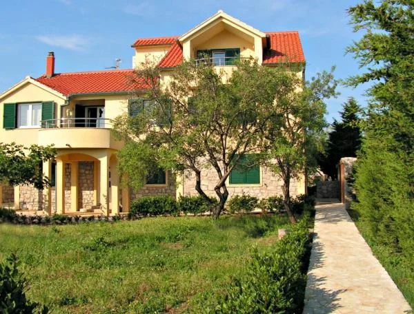Apartmani Laurus – fotografija 3