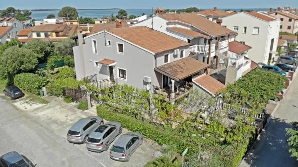 Apartmani Vila Nada – fotografija 2