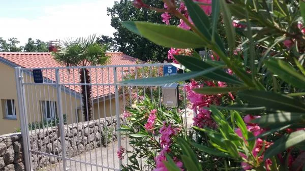 Apartmani Oleandri – fotografija 6