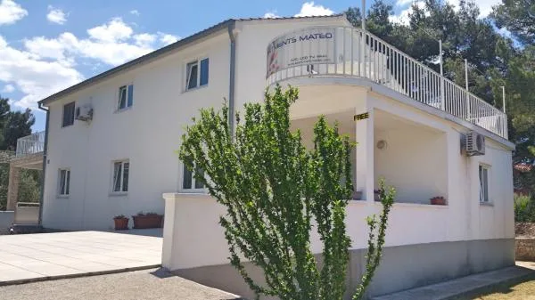 Apartmani Mateo – fotografija 2