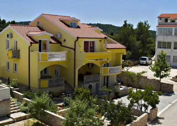 Apartmani Slavica – fotografija 2