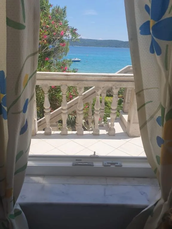 Apartmani Fjaka – fotografija 3
