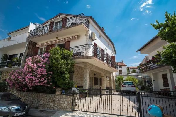 Apartmani Tea – fotografija 2