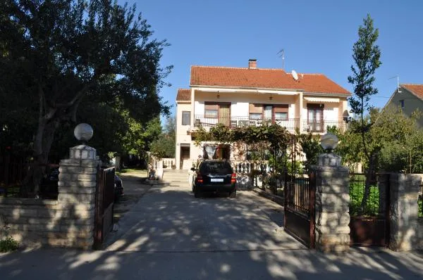 Apartman & Sobe Stojanov – fotografija 2