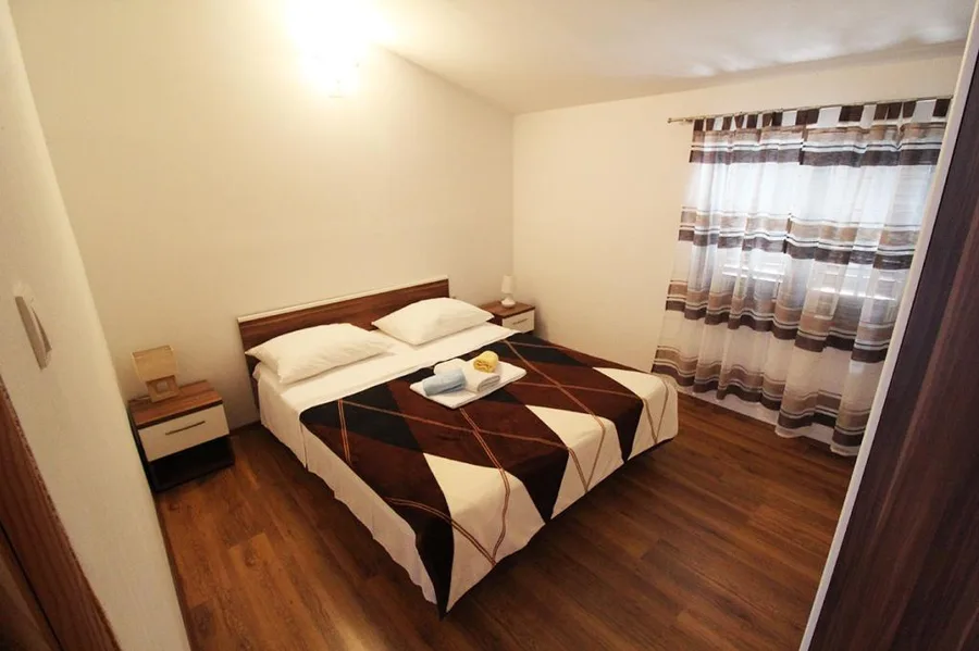 Apartmani Milas – fotografija 2