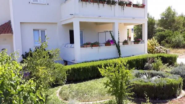 Apartmani Ana – fotografija 2