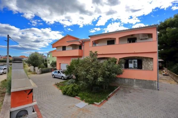Apartmani Dana – fotografija 2