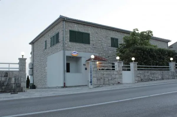 Apartmani Botus – fotografija 2