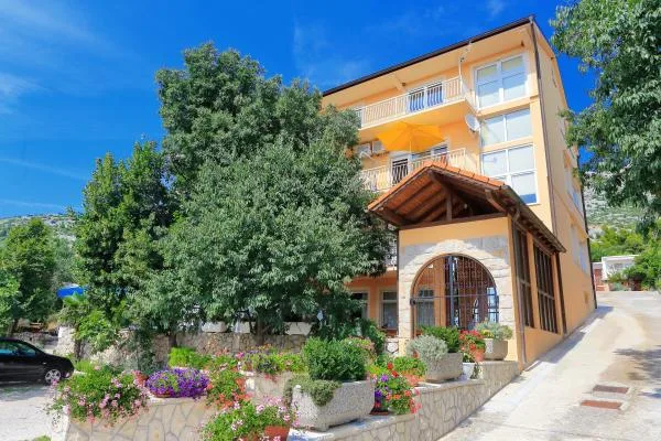 Apartmani Ira – fotografija 2