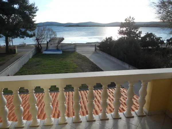 Apartmani Dinko i Marina Pedisić – fotografija 4