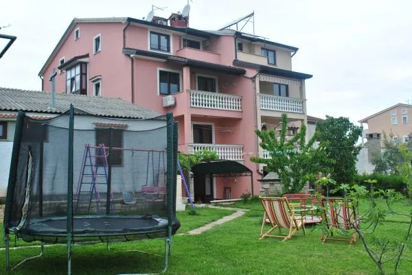 Apartmani Aida – fotografija 2