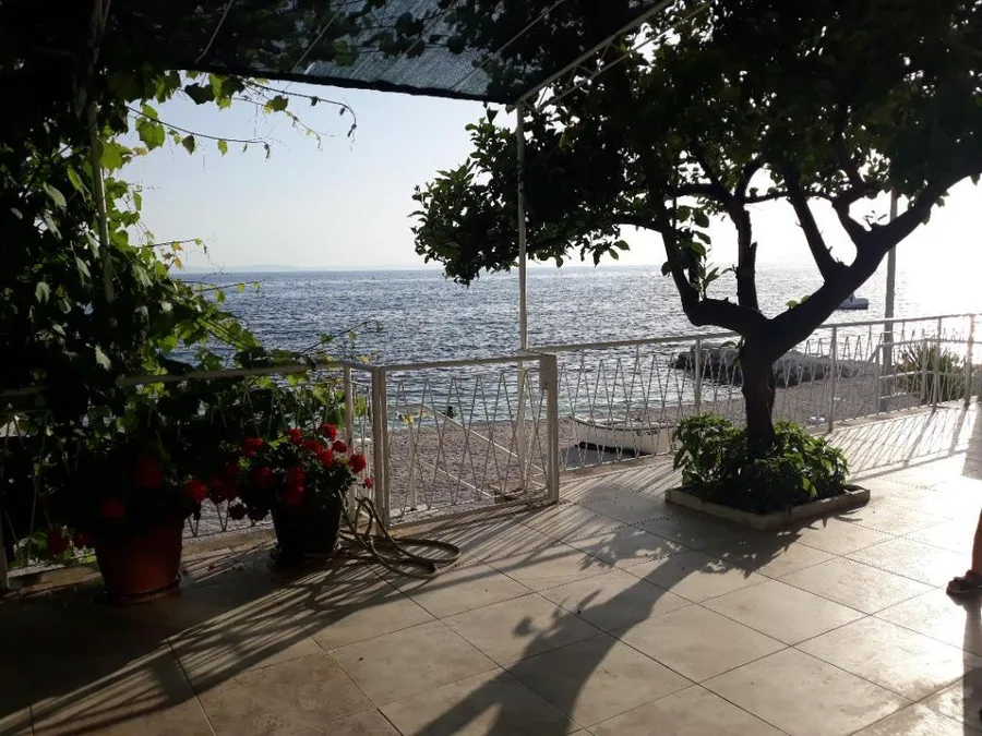 Apartmani Beach House Ivan & Maca – fotografija 2