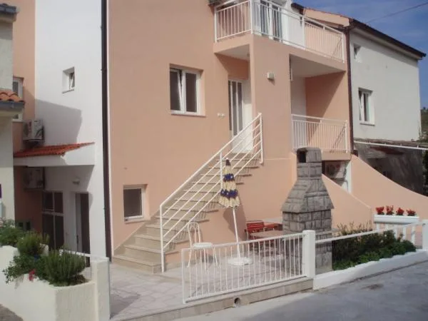 Apartmani Ajduk Gojko – fotografija 2