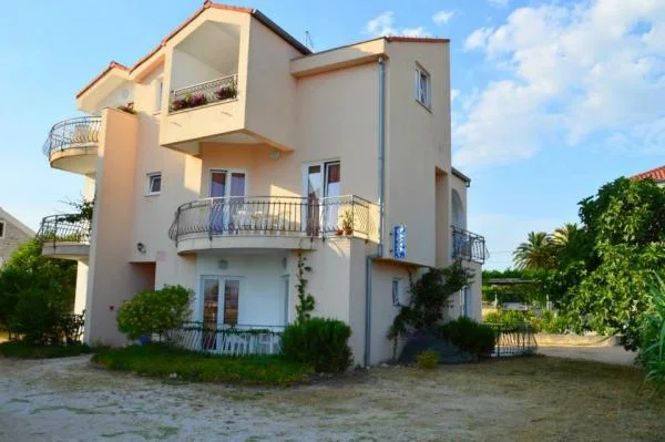 Apartmani Villa Toni – fotografija 3