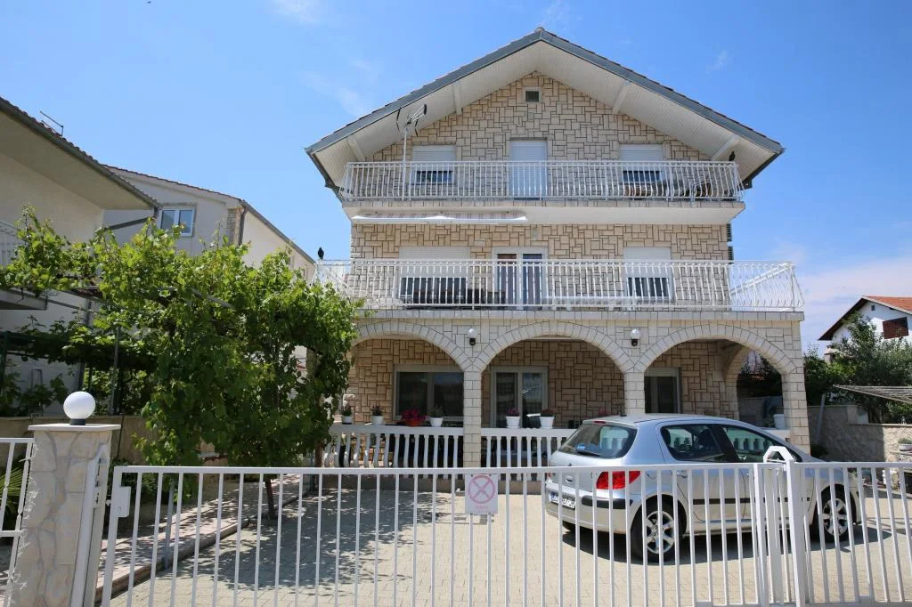 Apartmani Oliver – fotografija 3