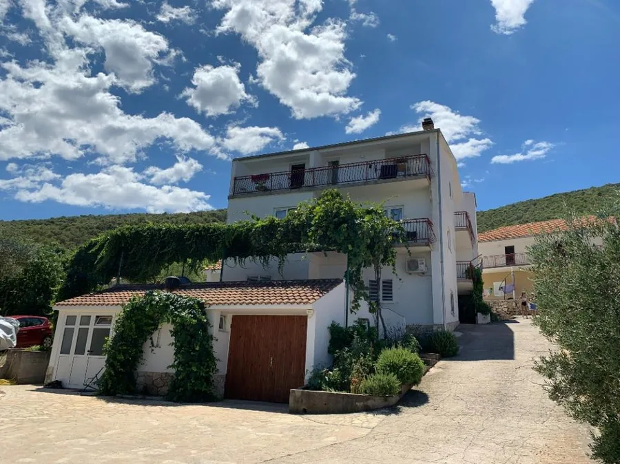 Apartmani Laura – fotografija 2