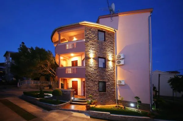 Apartmani Villa Dalmatino – fotografija 2