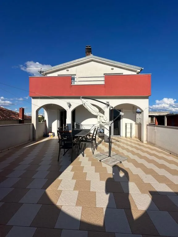 A7+2 – fotografija 2