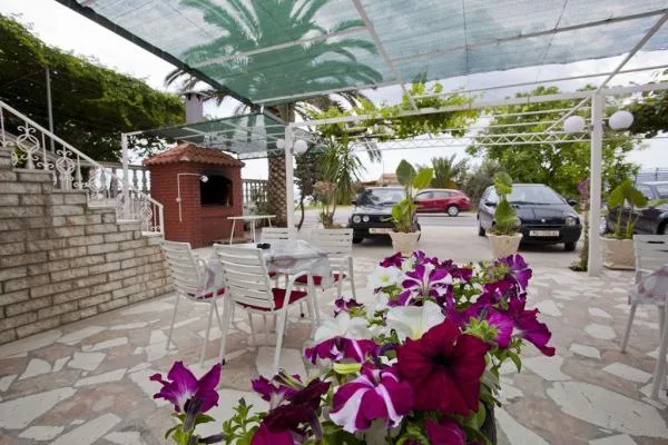 Apartmani Ćurić – fotografija 2