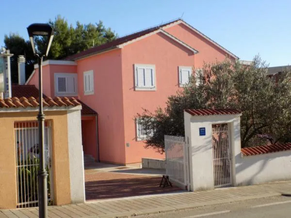 Apartmani Tehana – fotografija 2