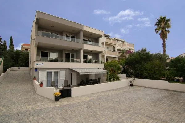 Apartmani Luna – fotografija 2