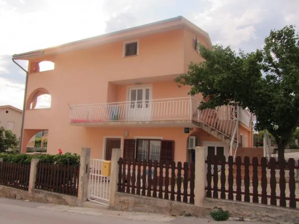 Apartmani Crna Punta – fotografija 3