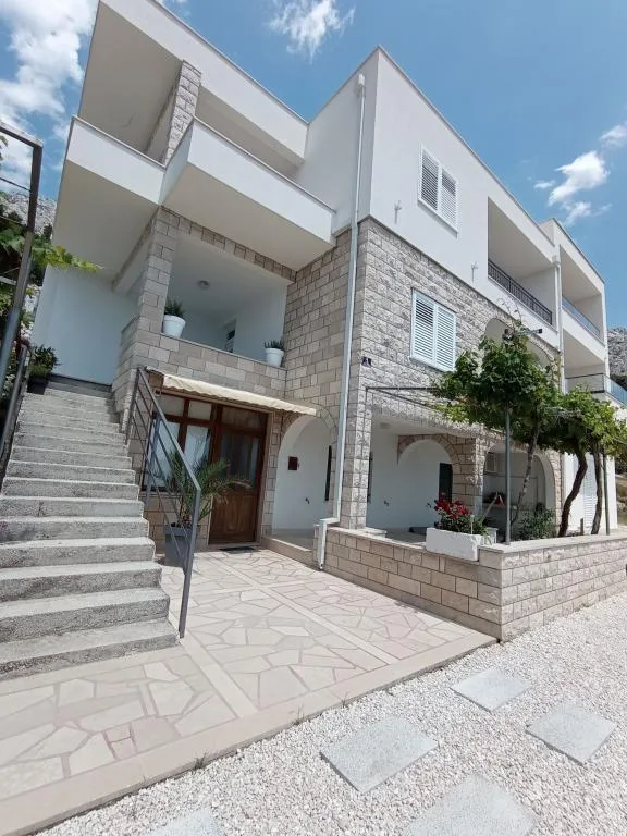 Apartmani Mirko – fotografija 2