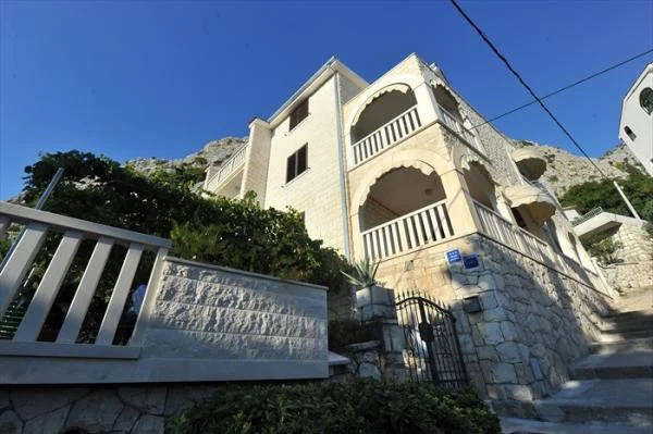 Apartmani Villa WhiteHouse – fotografija 5