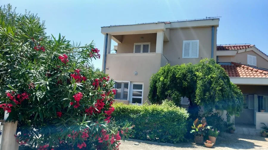 Apartmani Vila Karla – fotografija 2