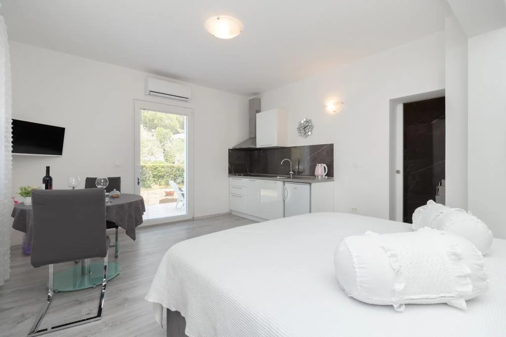 Apartmani Enio – fotografija 6