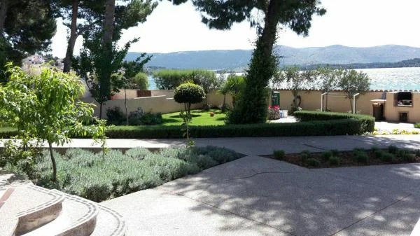 Apartmani Vila Mirela – fotografija 5