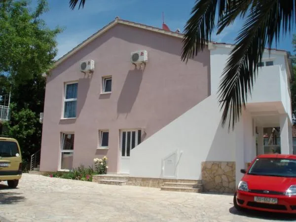 Apartmani Diana Center – fotografija 2