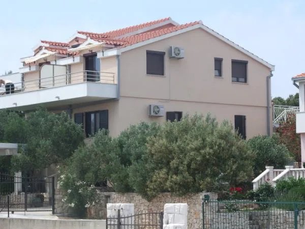 Apartmani Villa Neda – fotografija 2