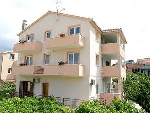 Apartmani Belas – fotografija 2
