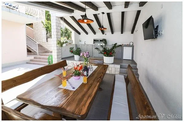 Apartmani Miliša – fotografija 3
