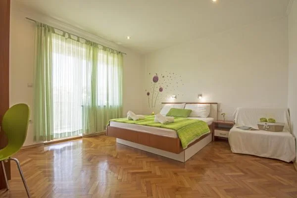 Apartmani Nika – fotografija 3