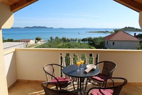 Apartmani Luka – fotografija 3