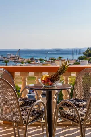 Apartmani Lovre – fotografija 3