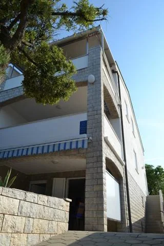 Apartmani Kamenski – fotografija 5