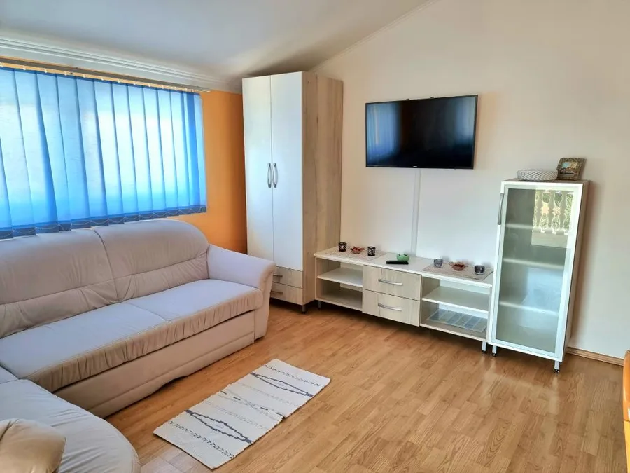 A4+2 – fotografija 2