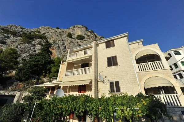 Apartmani Villa WhiteHouse – fotografija 6