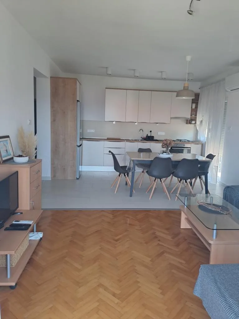 Apartmani Nevia I – fotografija 2