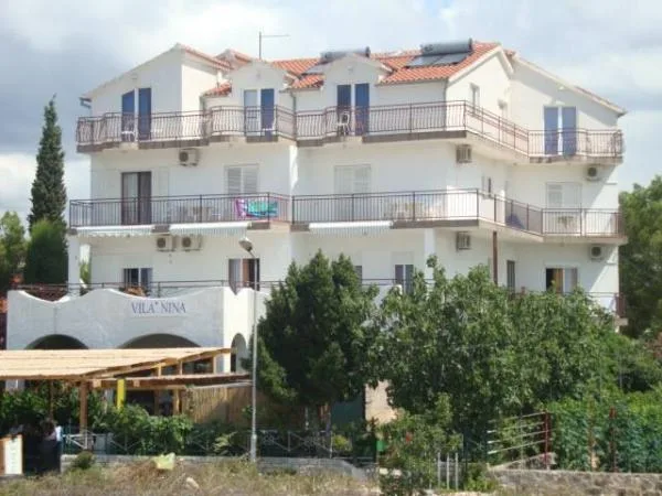 Apartmani Villa Nina – fotografija 2